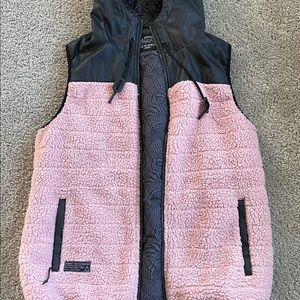 Women’s Saga Reversible Fleece Vest